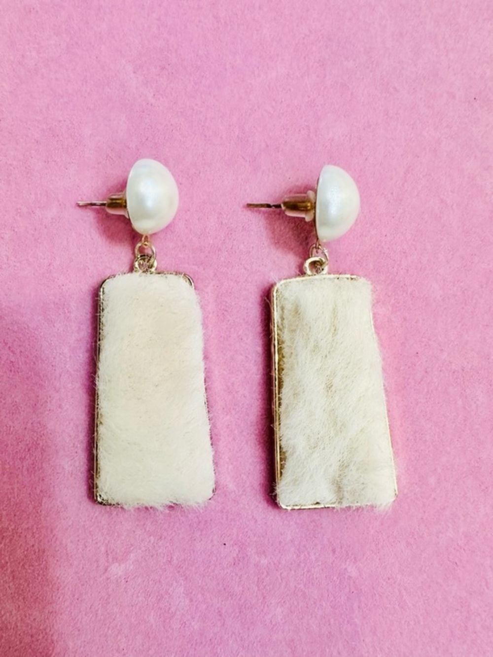 NWT Pearl & Cream Faux Fur Rectangle Dangle Earrings